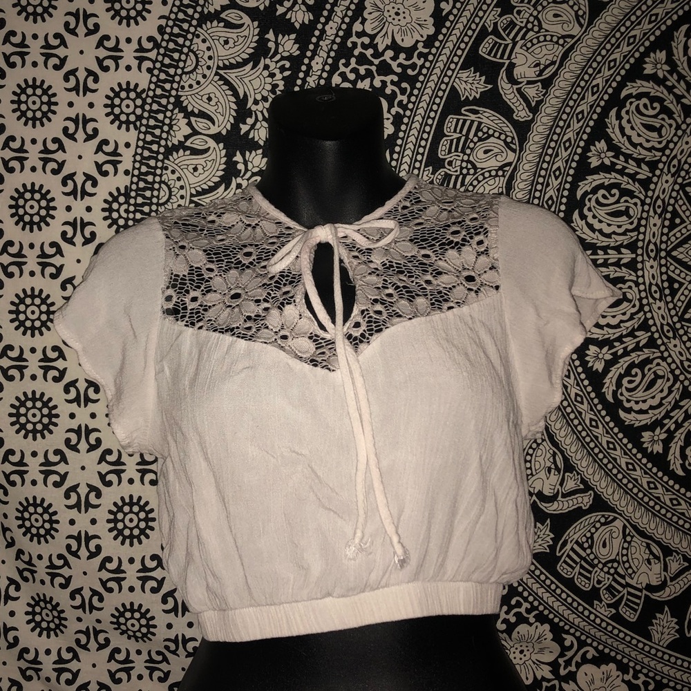 White lace crochet crop top